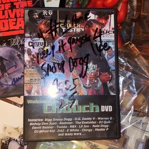 Snoop dogg autographed welcome 2 tha church dvd used.  Not sure of the dvd